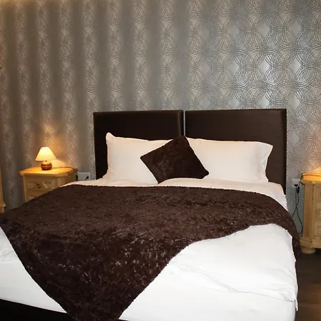 De La Gare Szálloda 3*