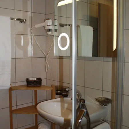 De La Gare 3* مونثيه